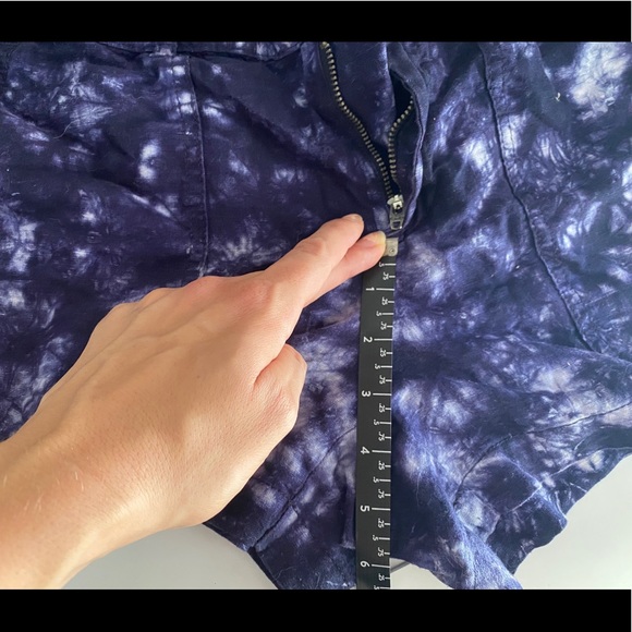 Tie Die Shorts from Gap - Picture 5 of 5
